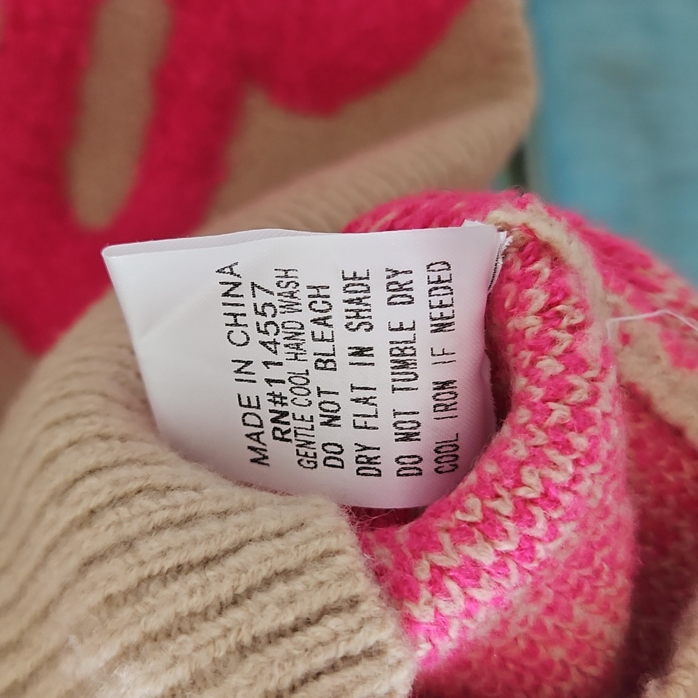 NWT THML Tan Pink Floral Patterned Sweater - Picture 7 of 7